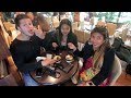 stranieri provano il gelato italiano per la prima volta (da Bandirali)