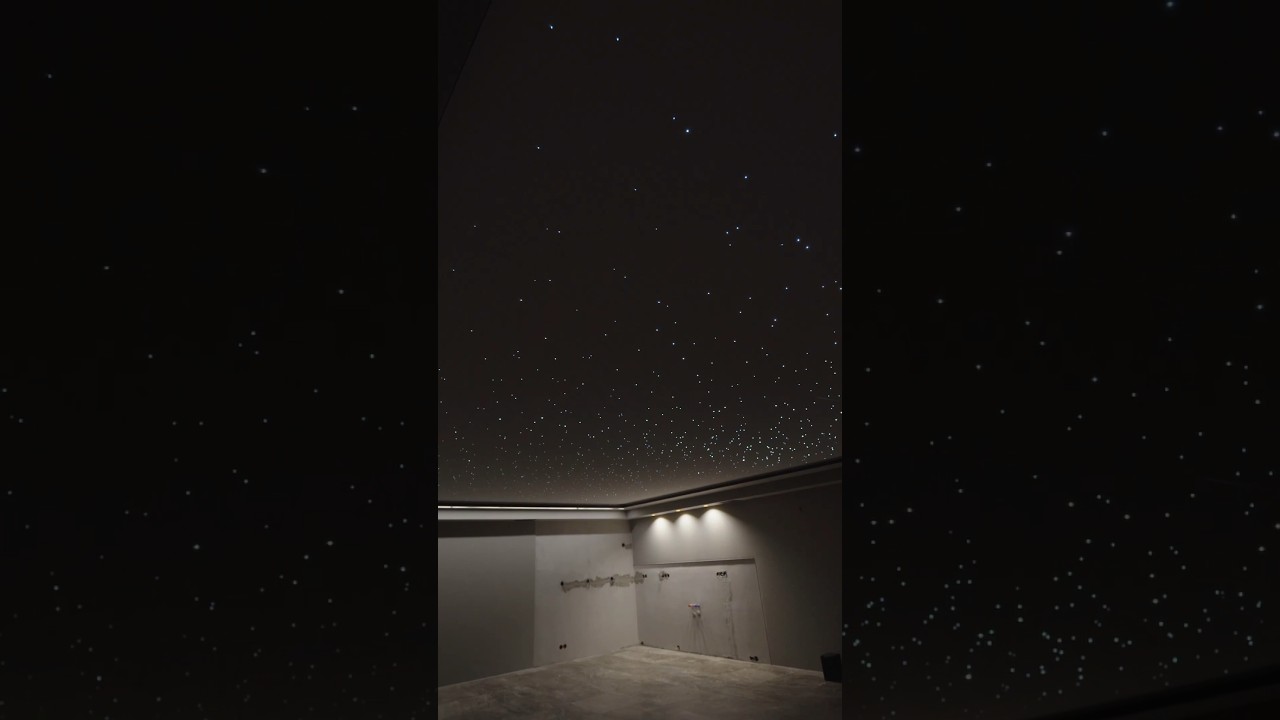 Звездное небо на тканевом потолке