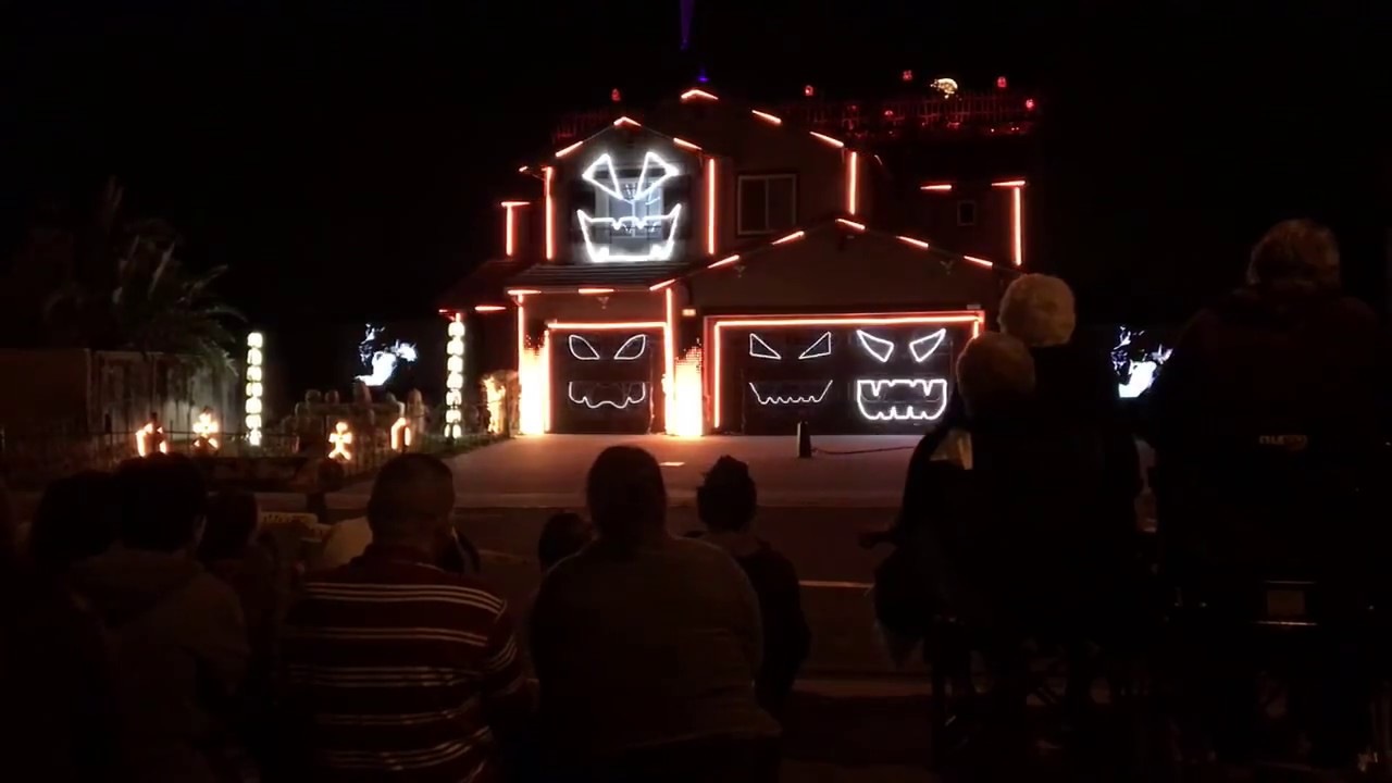 Halloween 2016 Riverside House Lights