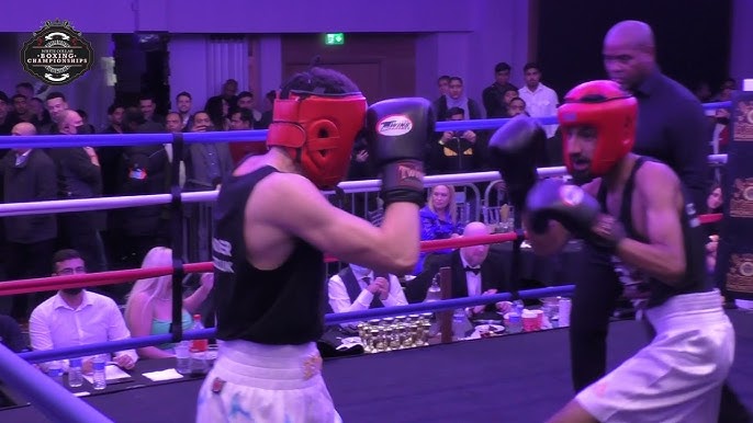 Chessboxing, The Tax Man vs The Razor, Season's Beatings 2022 Bout 2