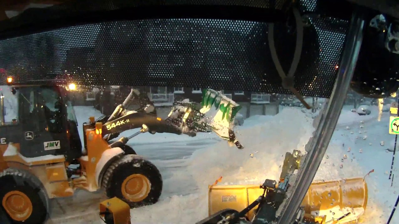 DÉNEIGEMENT MONTRÉAL BELLE BORDÉE