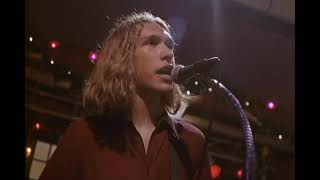 MELROSE PLACE | Hanson Performs at Christmas