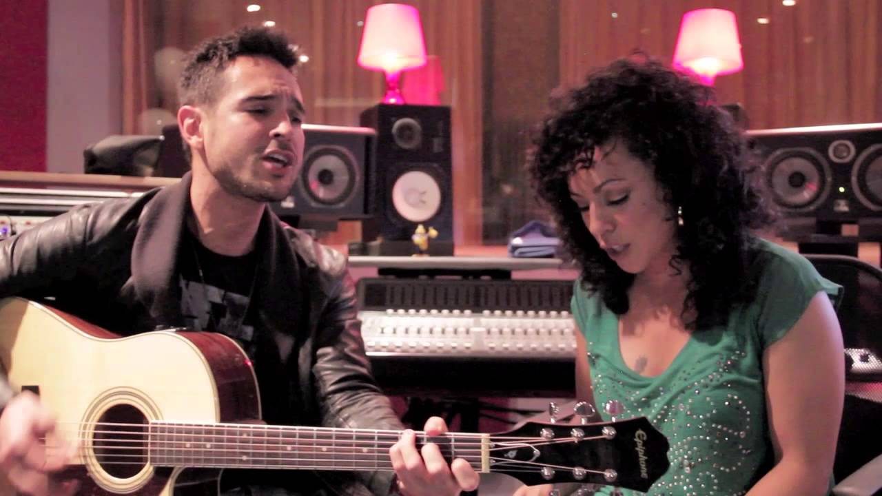 Watch Corré (Acustico) Patricio Arellano e Ilona. on YouTube Watch Corré (Acustico) Patricio Arellano e Ilona. on YouTube