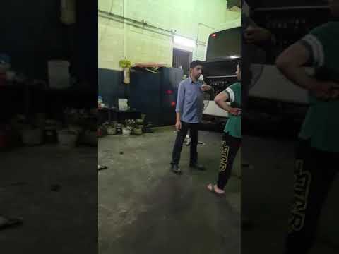 ورشة ال حلاق لصيانة الحافلات المرسيدس الحديثه