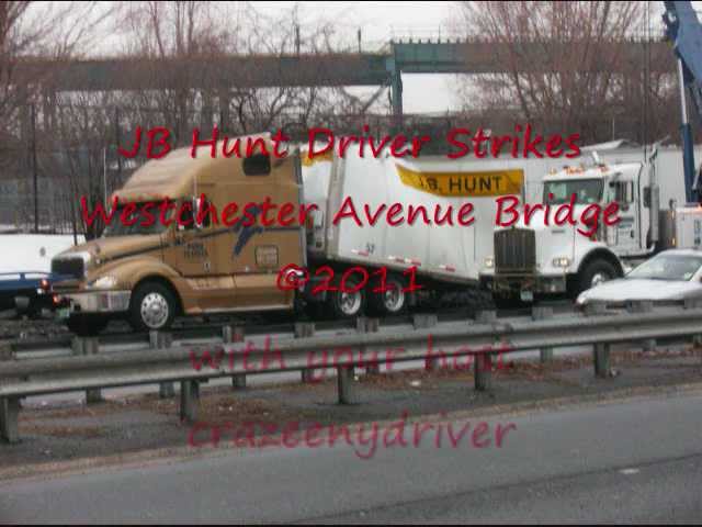 JB Hunt driver strikes the Westchester Avenue Bridge - YouTube