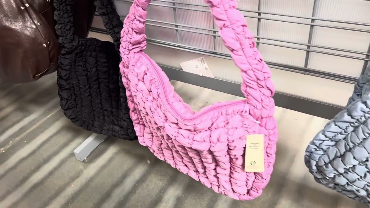 Проходим по магазинам Walmart и выбираем сумки и книжные сумки