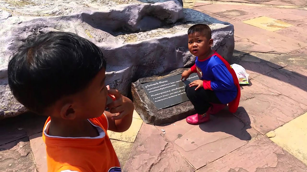พิพิธภัณธ์ไดโนเสาร์20141012_120906.mp4 - YouTube