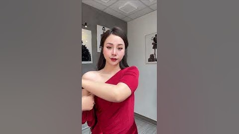 Mẹo mặc áo lót cực hay không lo lộ dây, lưu ngay nhé #top #vaydam #fashion #thoitrang #chamy #style