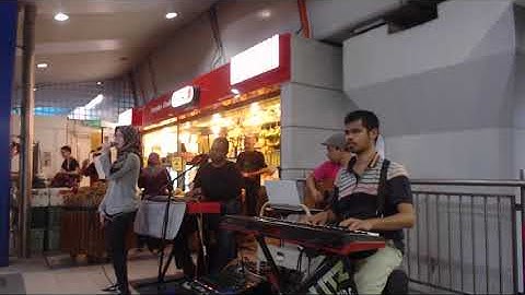 Police Entry (Elizabeth Tan) Cover By The Eyelitz.