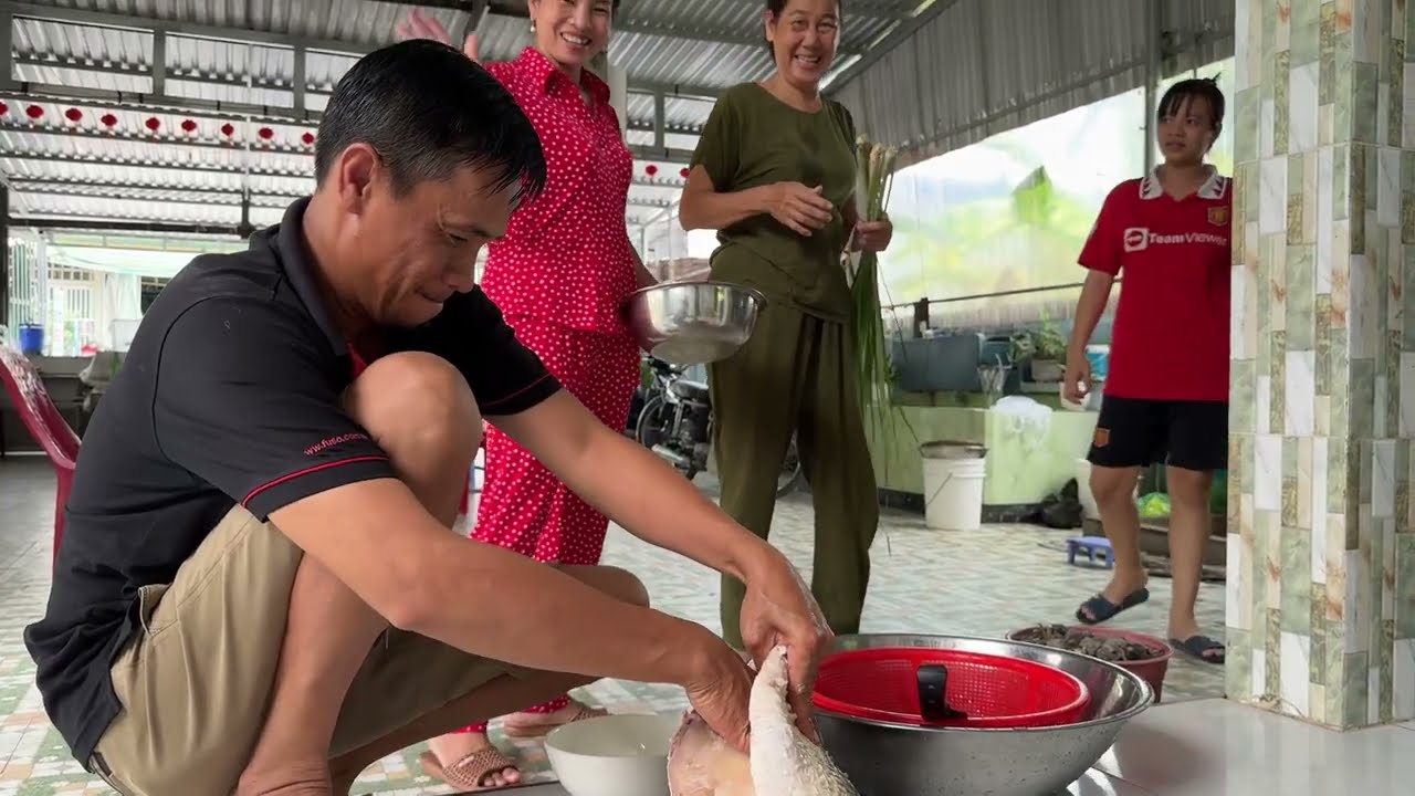 Mùng 8 Nhà Chị Hương Vẫn Còn Ăn Tết