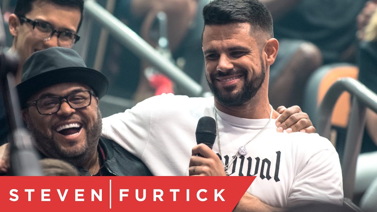 Awkward Hymn Duets With Israel Houghton steven furtick en español