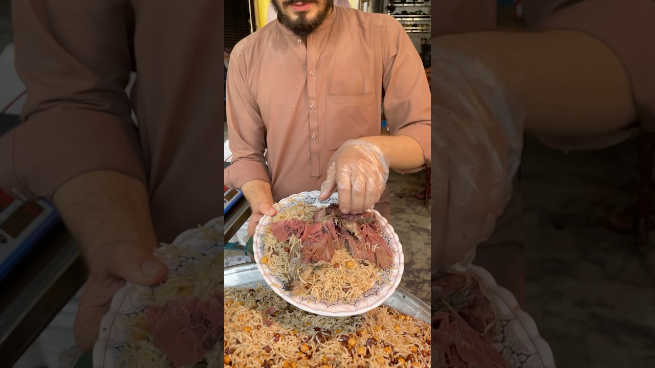 Golden Mewa Chana Pulao Peshawari Zaiqa Chawal at Chowk Yadgar | Food Diaries X