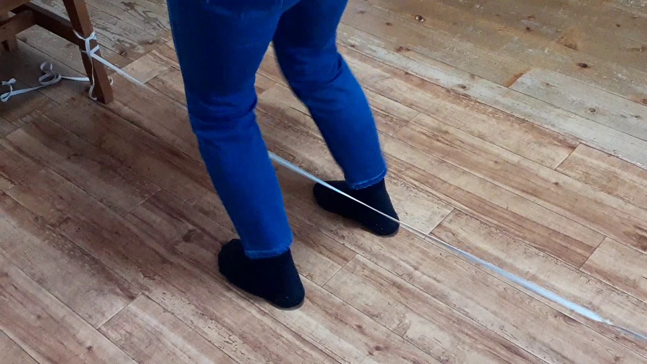 ゴムとび「おさるのかごや」