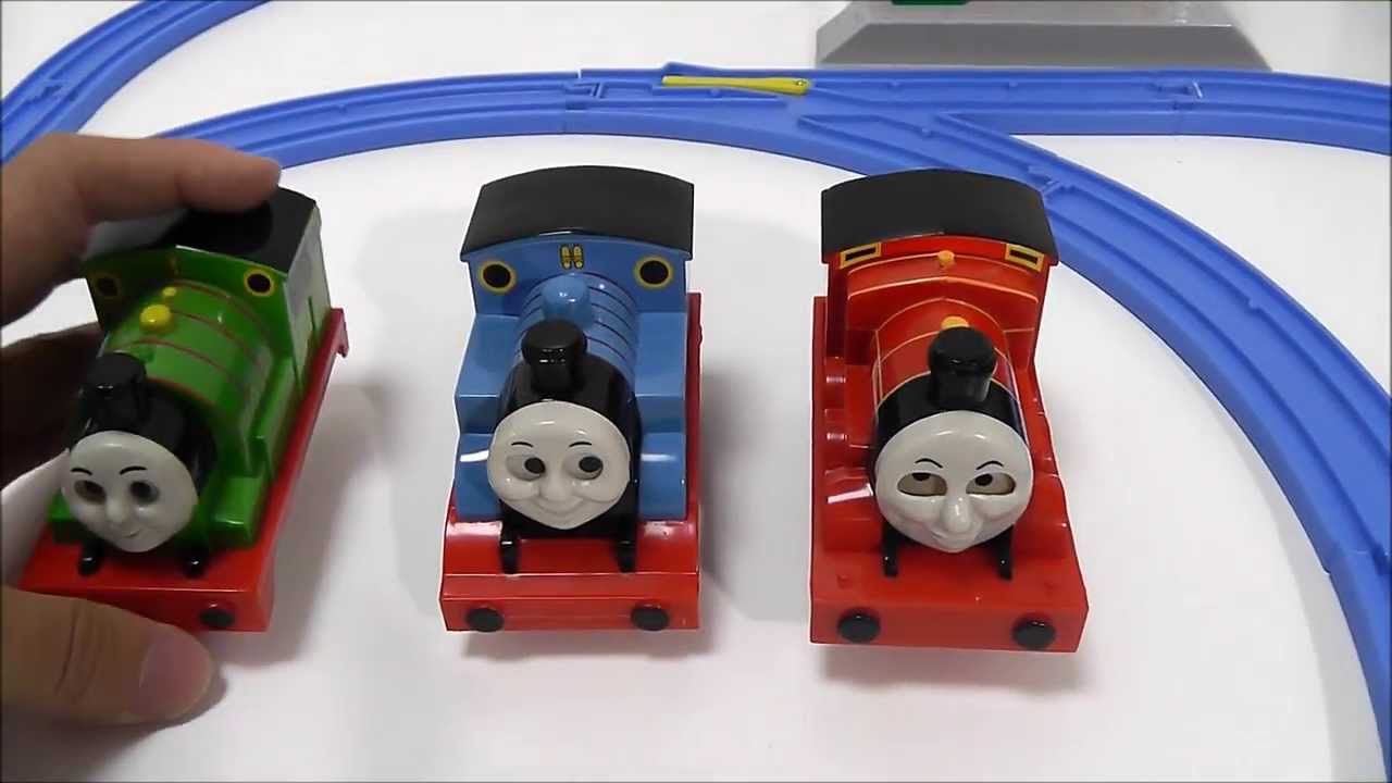 海外 プラレール PULL BACK 'N' GO TRAIN SET 紹介動画 - YouTube