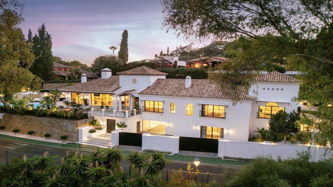 Stylish Villa with Panoramic Views, Benahavís | €6.195.000 | Marbella Hills Homes