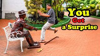 Dia Menendangku, dan Aku Memberikannya Serprise, Living Statue Prank, Human Statue Prank