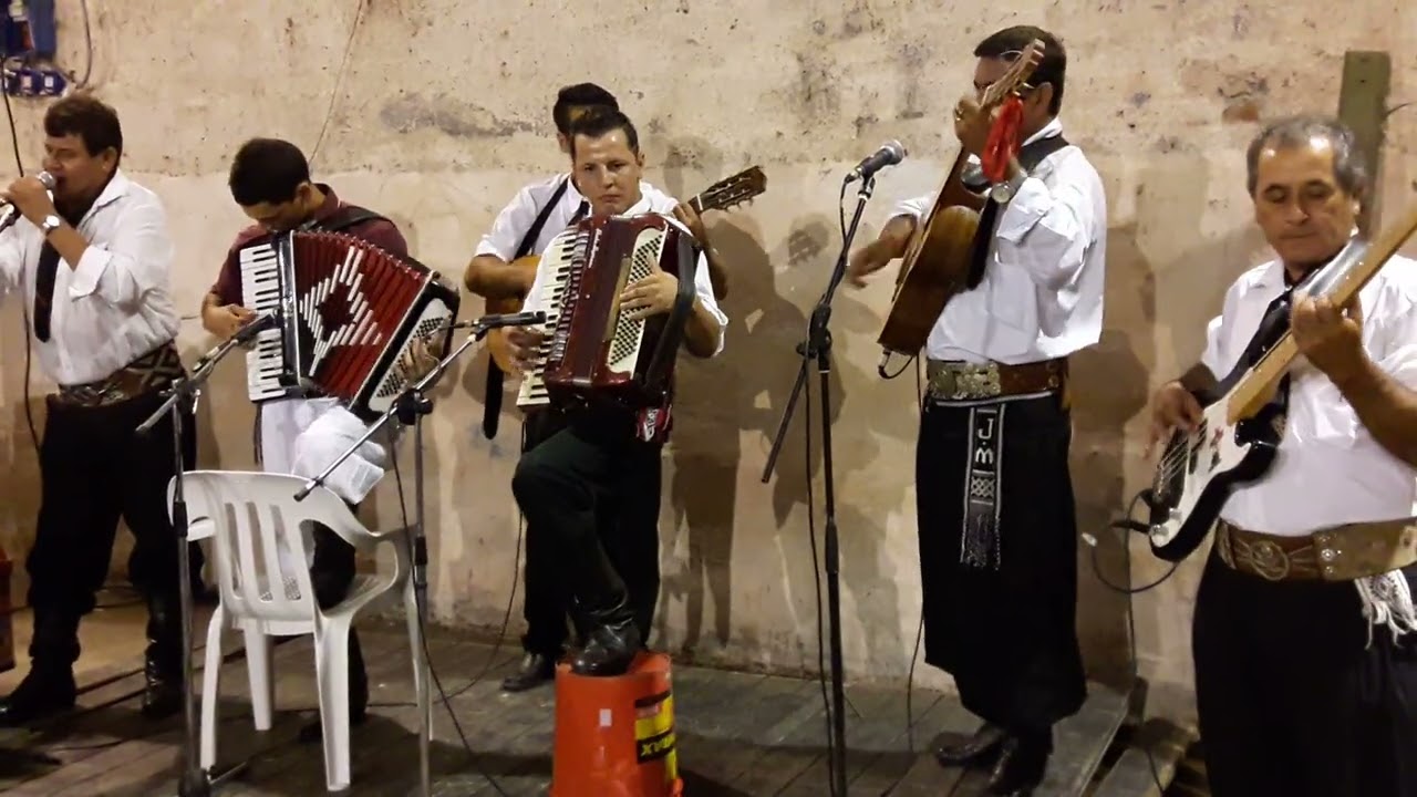 Carlitos escobar y su conjunto 