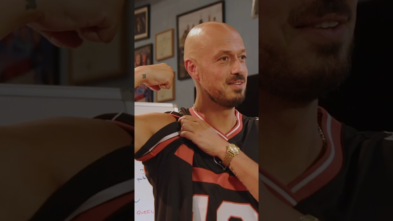 Est-ce que les biceps de Carlito vous font un petit effet ?