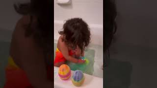 Making bath time more fun with @daisyencens1