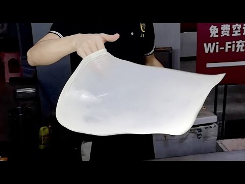 Thin Pastry, Indian Crepe, Amazing Pastry Making Skill / 印度飛餅 - Street Food in China