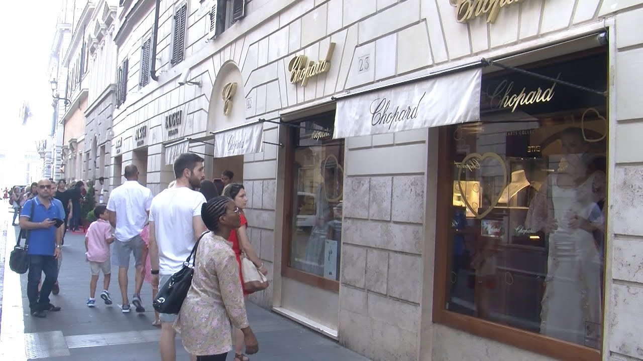 Via del Babuino, riflettori accesi sulla celebre via dello shopping di lusso con "Road to Style"