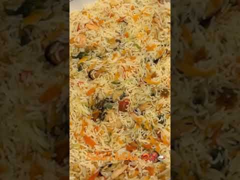 كيفية صنع وعاء أرز المأكولات البحرية 