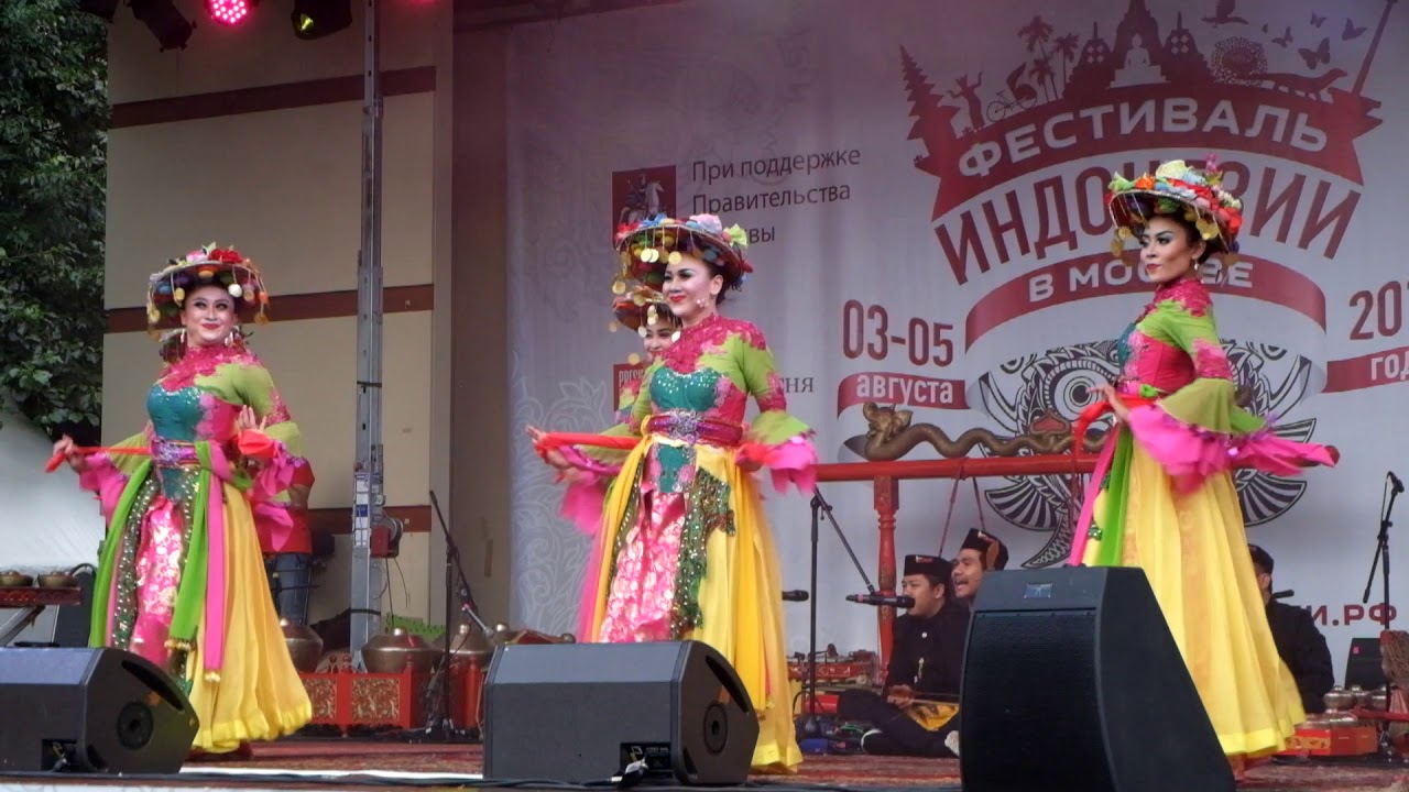 Tari Nandak Condet di Moskow