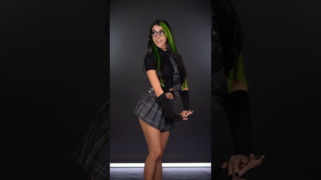 What do you think? 💚 #foryou #helpmemakethismakesense #trending #gothclub #emo #dance #cosplay