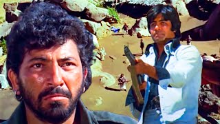 गब्बर अपने आदमियों से कह दे बंदूके निचे फेक दें - Amitabh Bachchan, Dharmendra Fight Scene