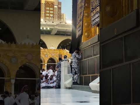 واستغفر الله إن الله غفور الرحيم القارئ عبدالرحمن مسعد