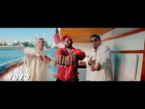Quevedo, Eladio Carrion, Myke Towers & Oseguera   De La Noche A La Mañana Prod by Saigo