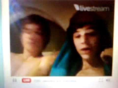 Liam Payne and Harry Styles on Twitcam
