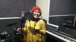 BAGAIKAN LANGIT - MELLY GOESLAW. Cover by TIA DM