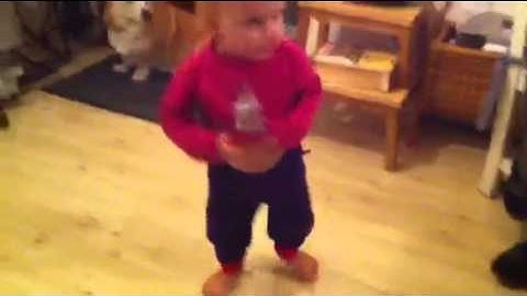 Mora träsk Honky tonk. Ronja dansar
