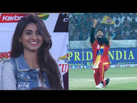 Chennai's Heartbreak as Hyderabad Dugout Celebrates Wicket After Wicket | Cricket Highlights