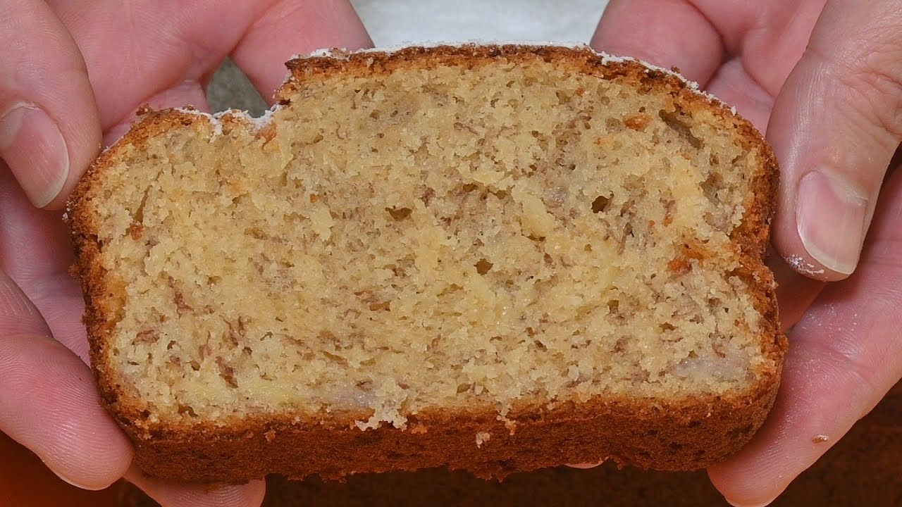 Ароматен бананов кекс