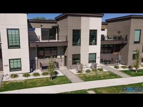 2805 S Terry Ave, Sioux Falls, SD home video tour