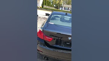 BMW - Opening trunk with your foot