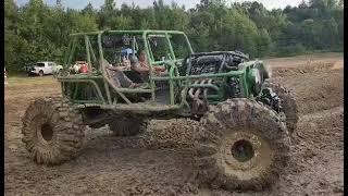 : when your wife is in show-off mode   #offroad #rockbuggy #buggylife #havinfun  #kentucky #racing