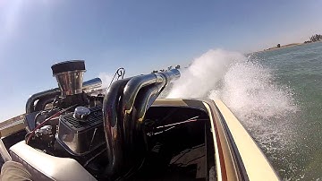 Jet boat with 454 punchin it!