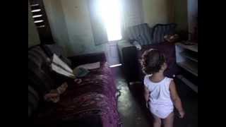 Kemilly Dançando Gangnam Style