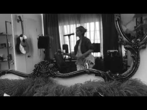 SHIADANNI - STELLAR (Acoustic Version)