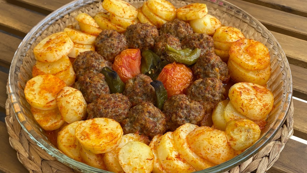 BİRAZ PATATES VE KIYMA İLE LEZZETLİ YEMEK TARİFİ – FIRINDA PRATİK PATATES KÖFTE – fırın yemekleri