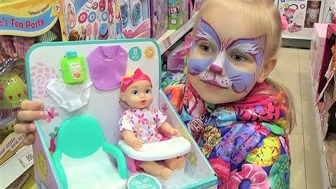 Alice selects a NEW TOYS for children in a children