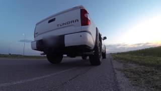 2017 toyota tundra trd pro with exhaust straight piped! i just wasn't
satisfied the sound of dual anymore and was wanted more so h...