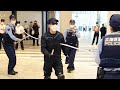 買い物客の安全確保へ、テロに備える合同訓練 阪急西宮ガーデンズ