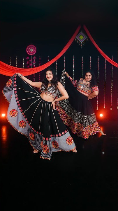 Garbe Ki Raat | Simran Jat ft. Vedika Mehta #simranjat #grabekiraat #trendingshorts #trending