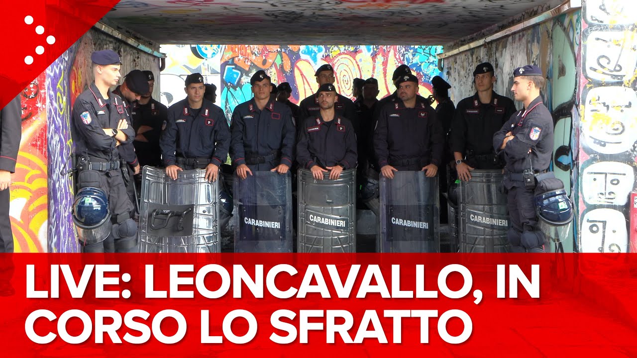 LIVE Milano, in corso lo sfratto del Leoncavallo: diretta video
