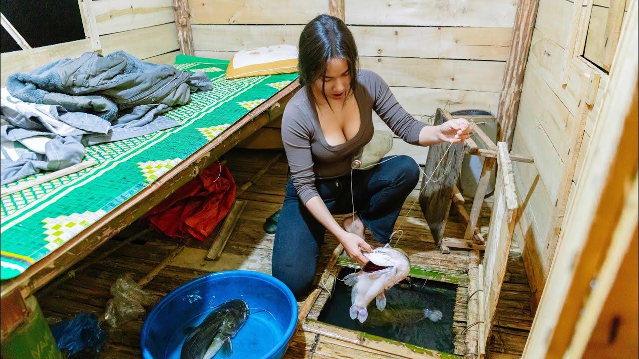 200 Days of Fishing & Cooking on a Floating House | Peaceful Rural Life