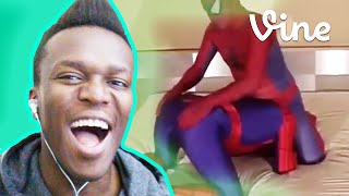 REACTING TO FUNNY VINES!! chords